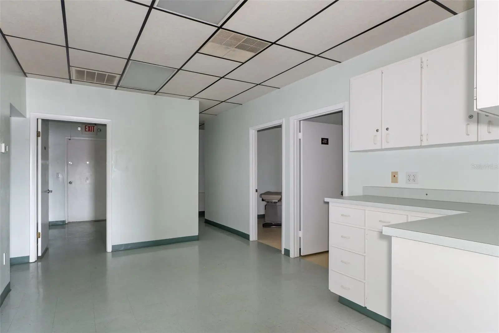 936 Suncoast Boulevard, FL