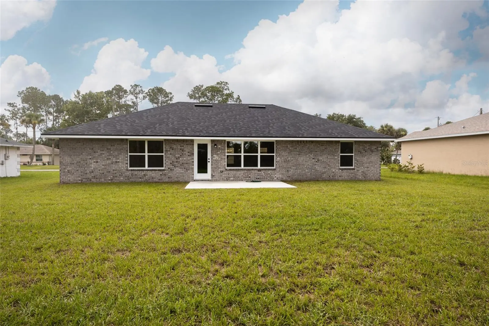 21 Richmond Drive, FL