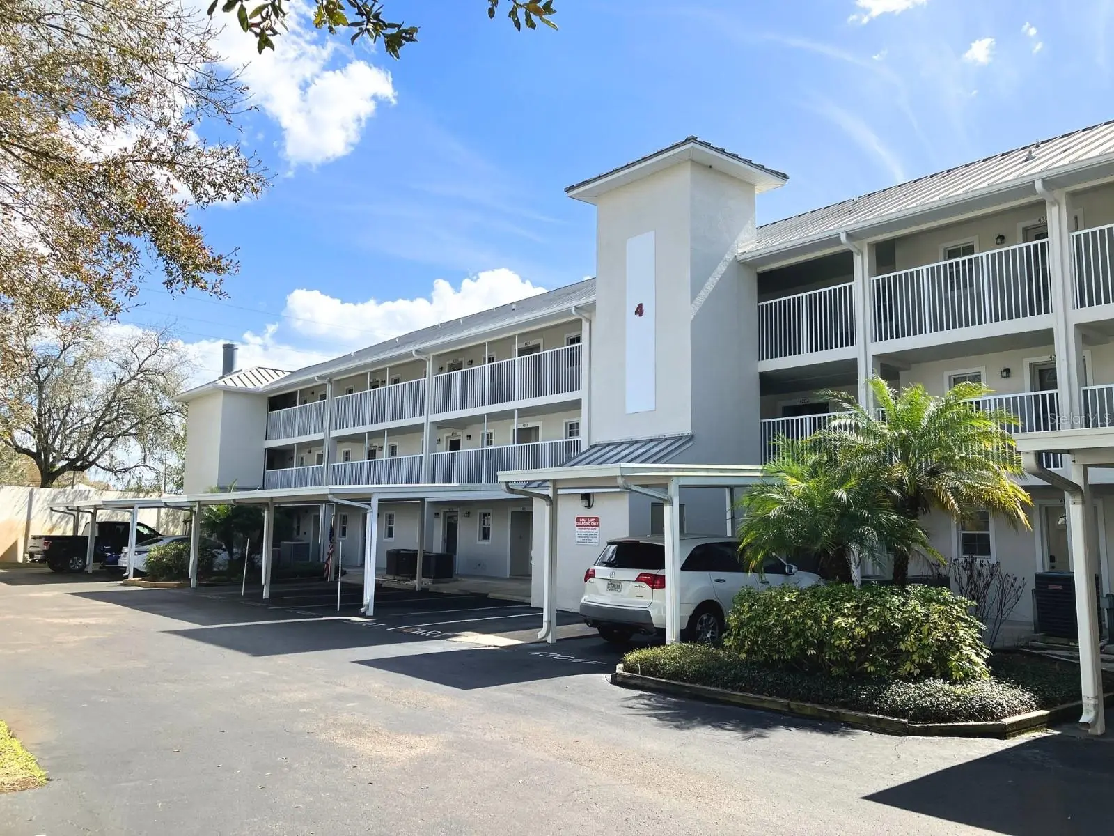 21146 Fountain View Lane, FL