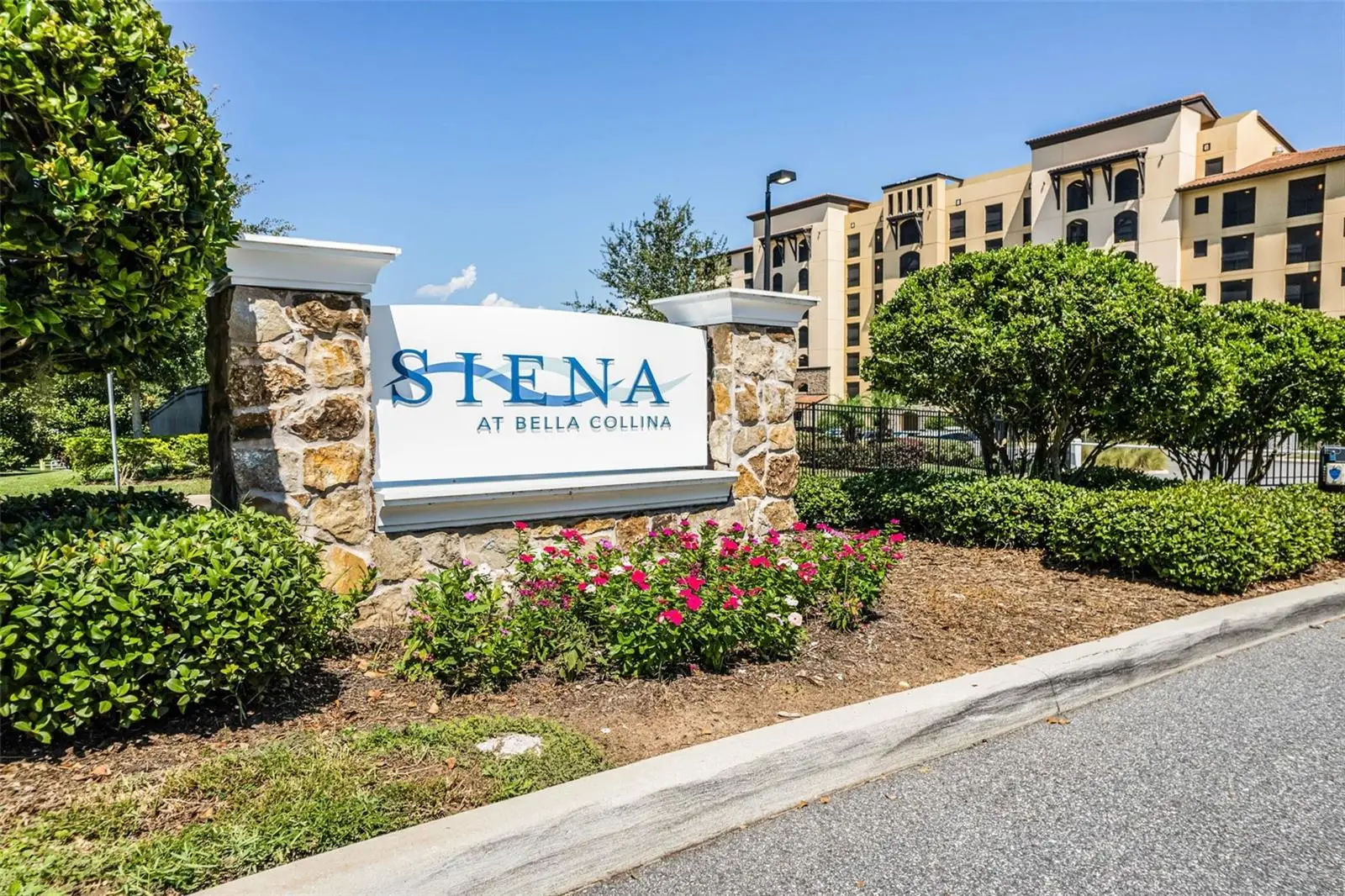16300 County Road 455, FL