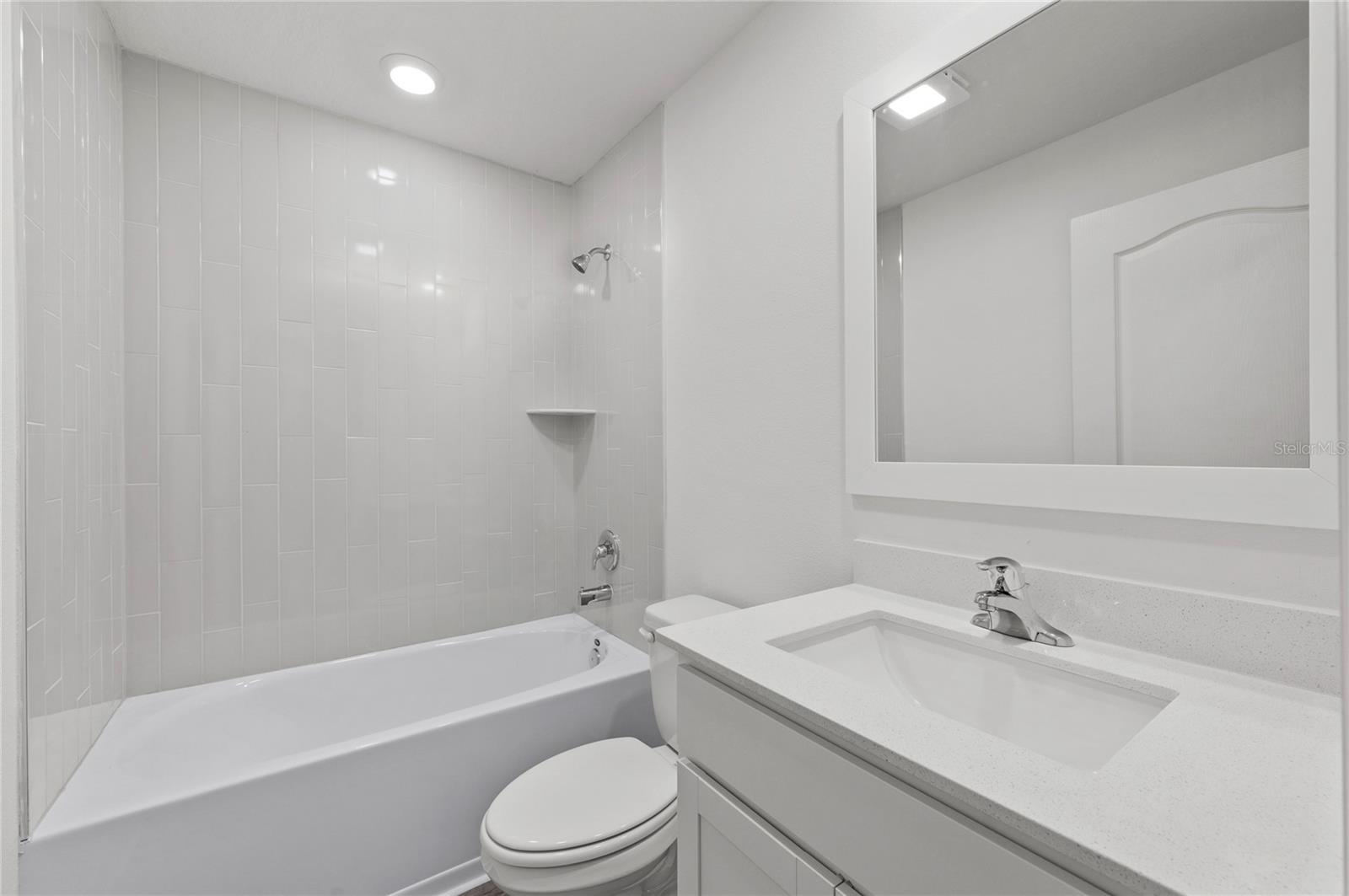 560 Bay Leaf Drive, FL