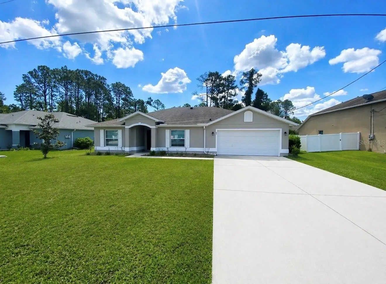 12 Squadron Place, FL