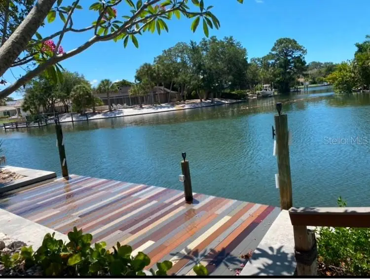 742 Edgemere, FL