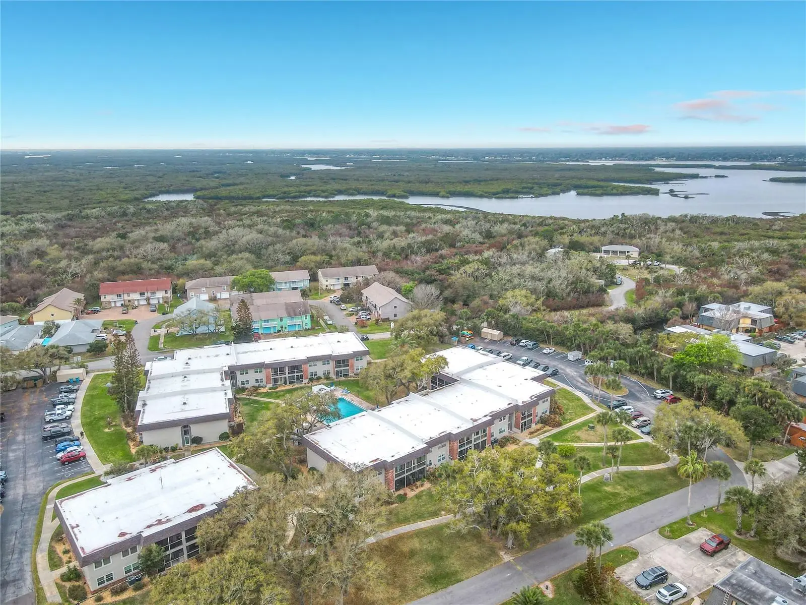 3800 Saxon Drive, FL