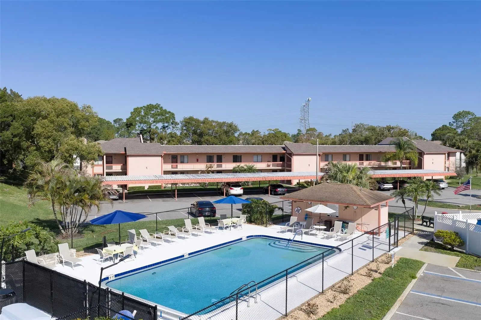 110 Lakeside Court, FL