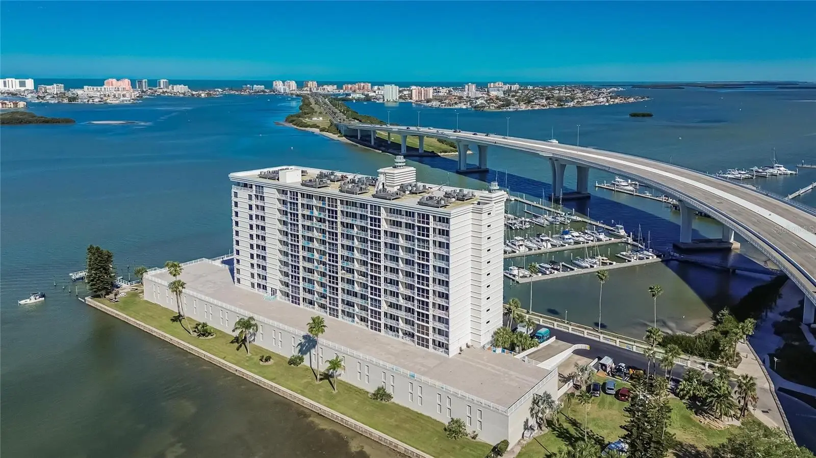 100 Pierce Street, FL
