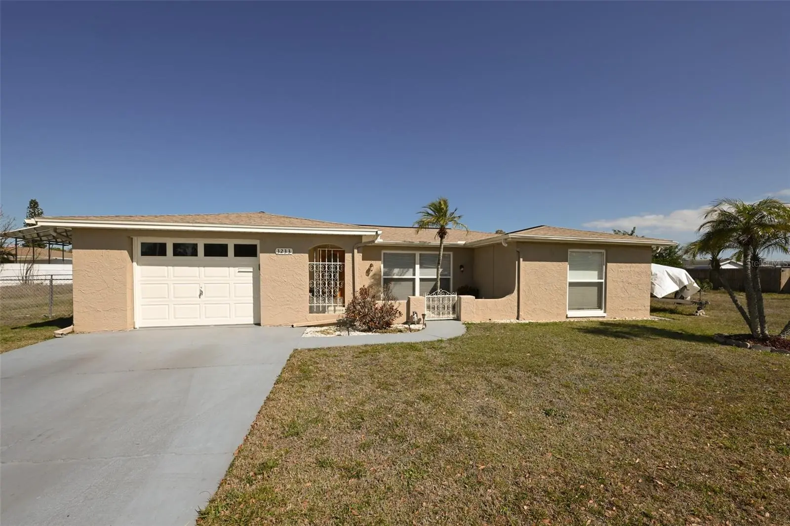 3233 Salisbury Drive, FL