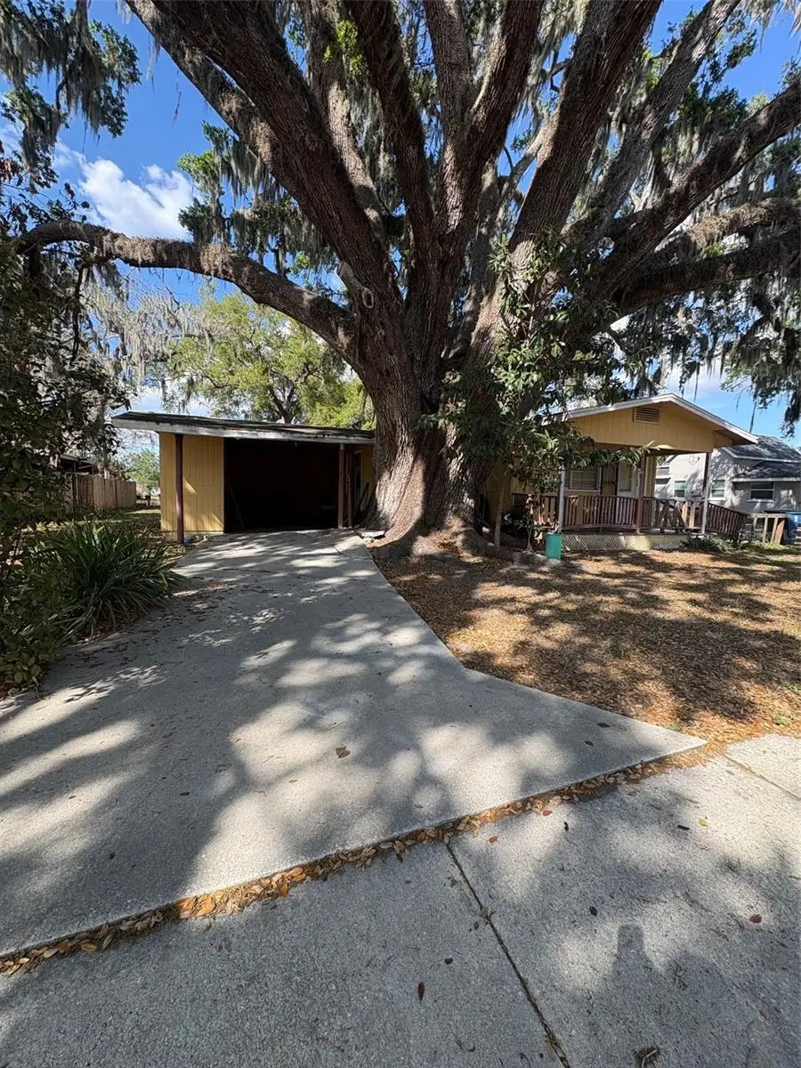 422 Broadway Street, FL