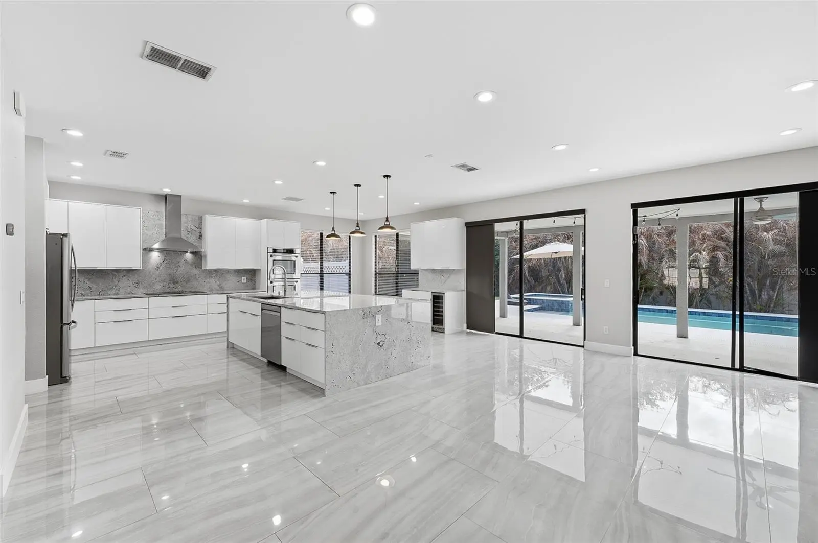 3335 Red Ash Circle, FL