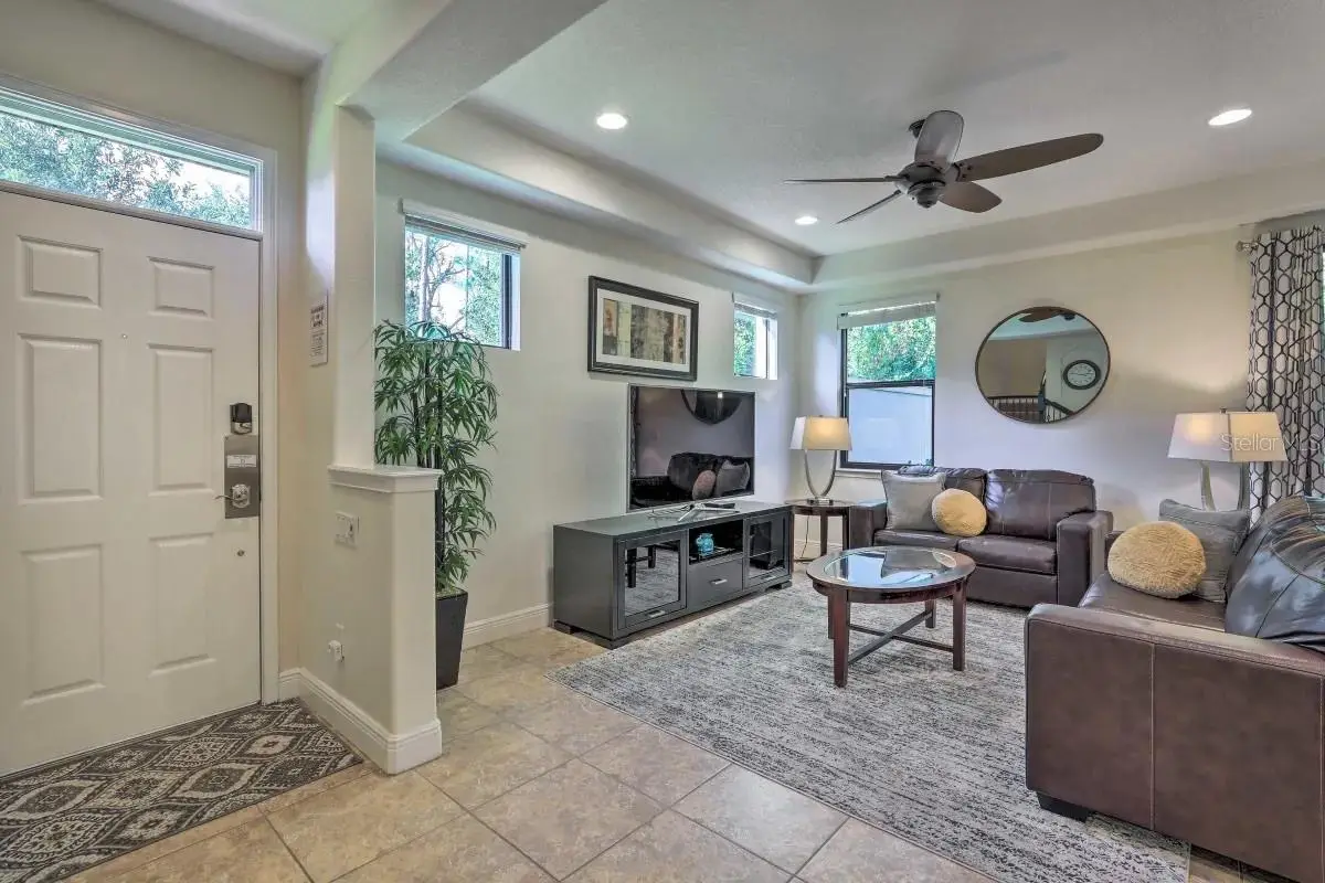 8147 Roseville Boulevard, FL