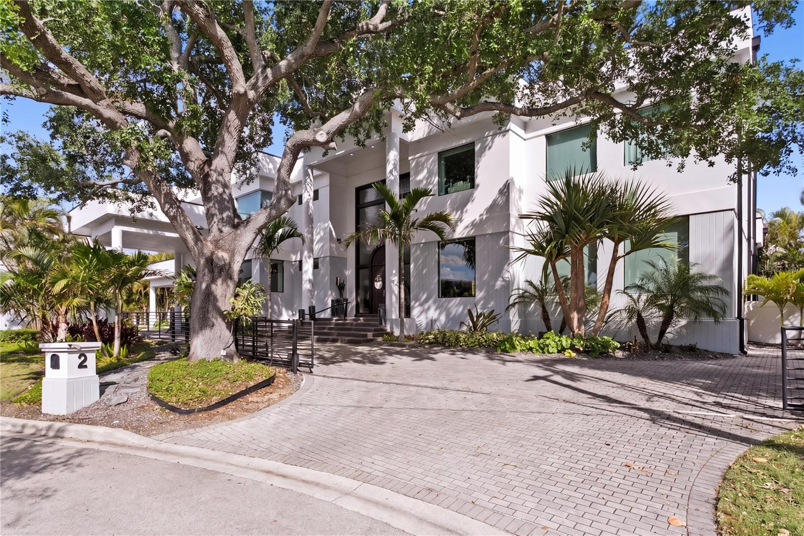 2 Sandpiper Road, FL