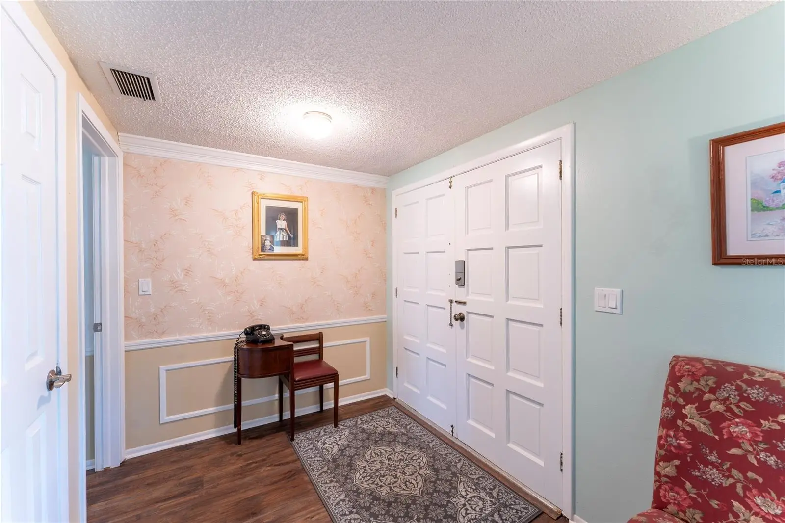 8210 Valley Stream Lane, FL