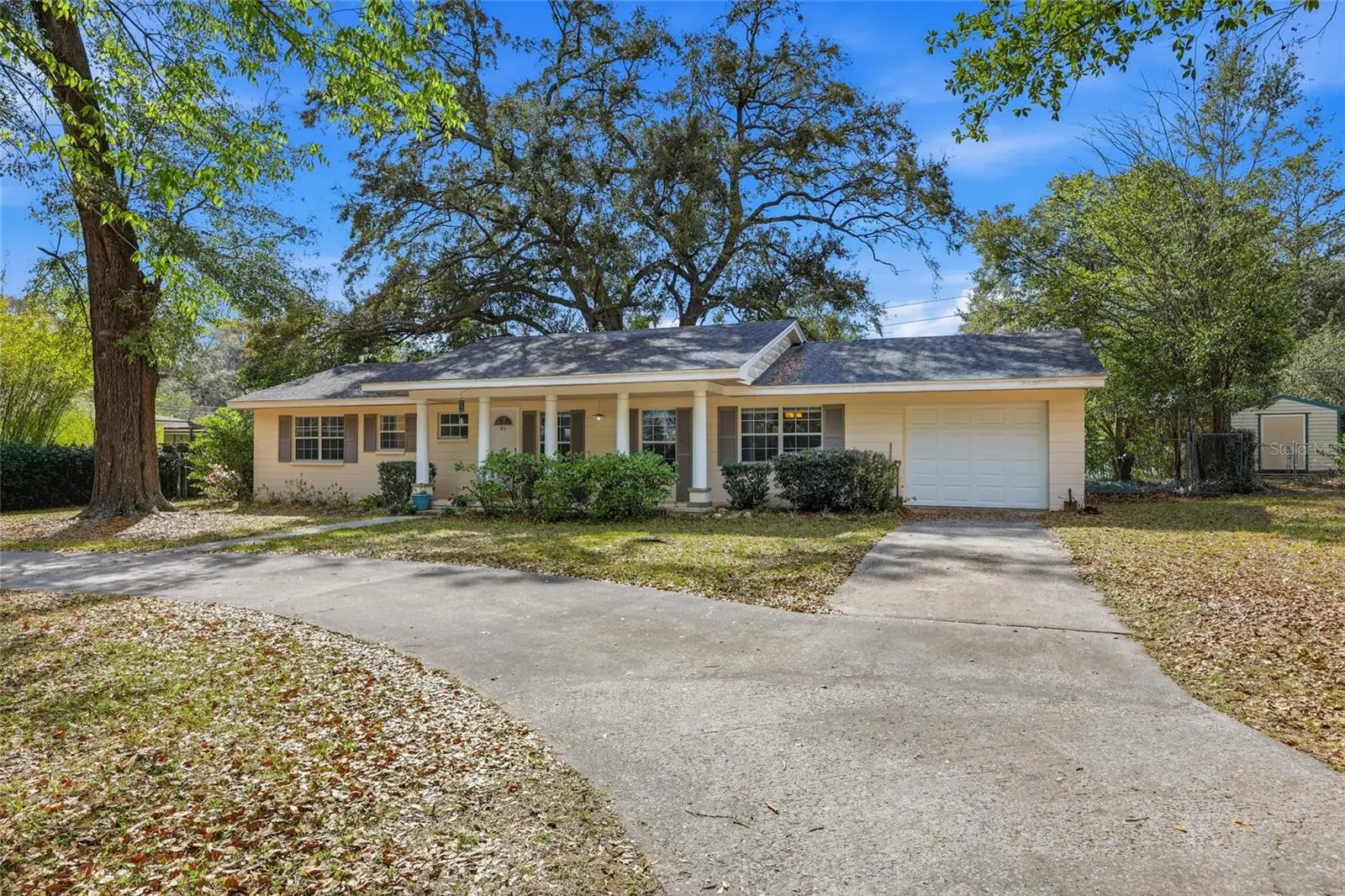 812 36th Terrace, FL