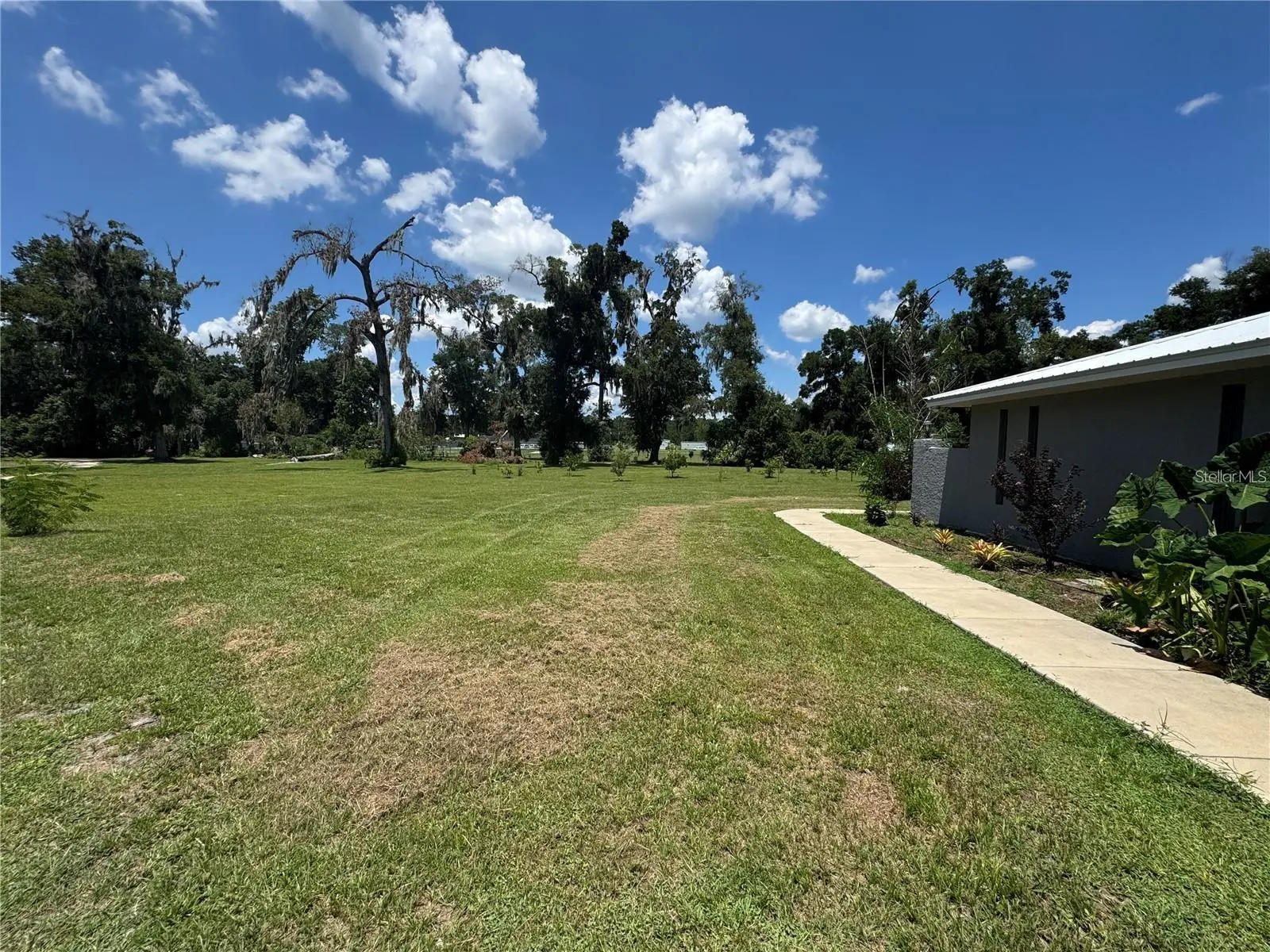 4925 Us Highway 441, FL