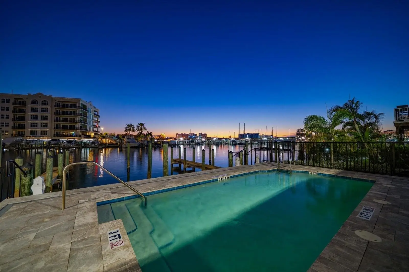 211 Dolphin Point, FL