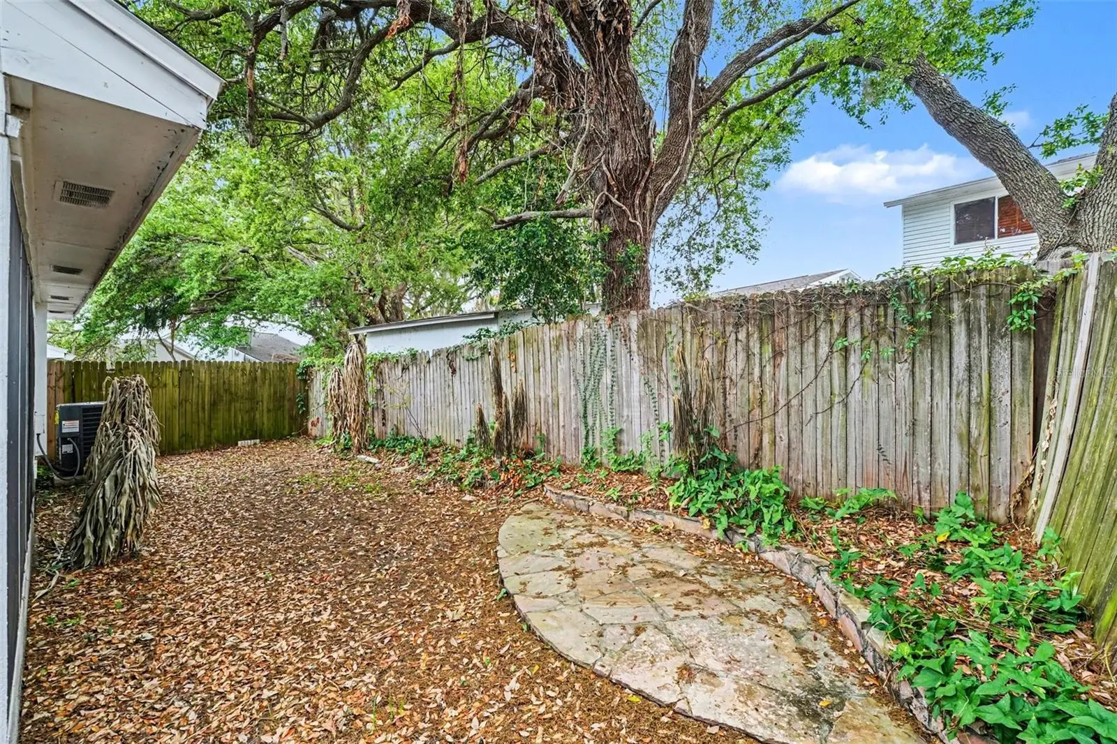 638 Lake Dexter Circle, FL