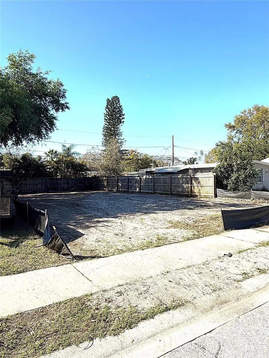 2126 43rd Avenue, FL
