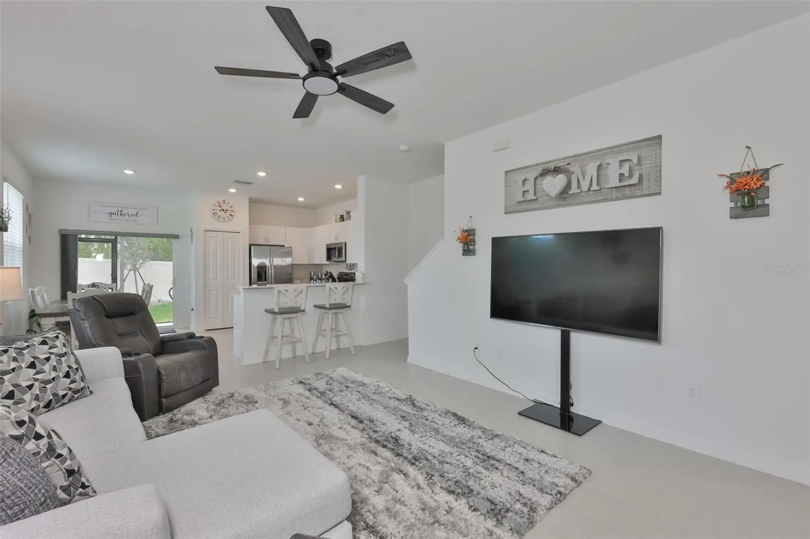 2661 Sunray Venus Way, FL