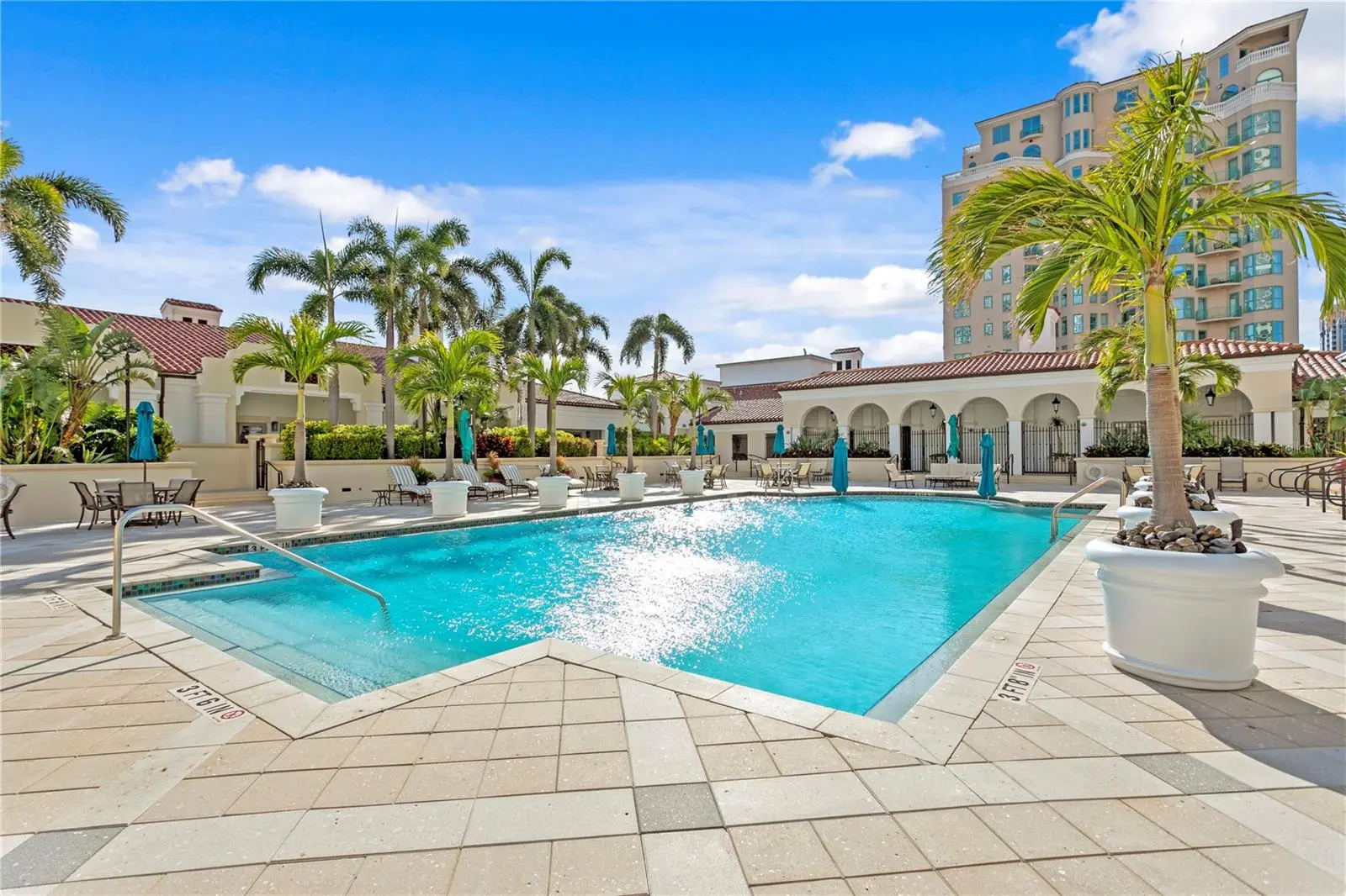 300 Beach Drive, FL