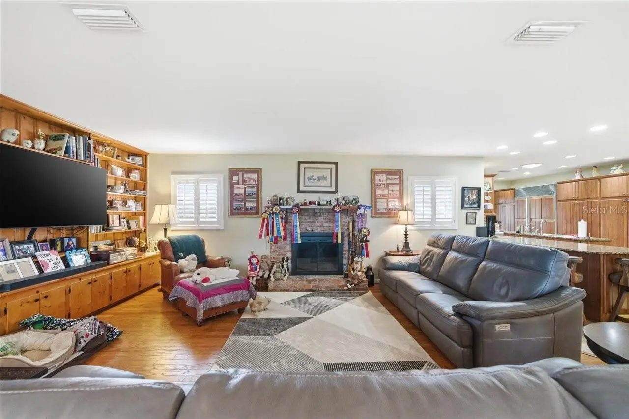 9449 Roberts Road, FL