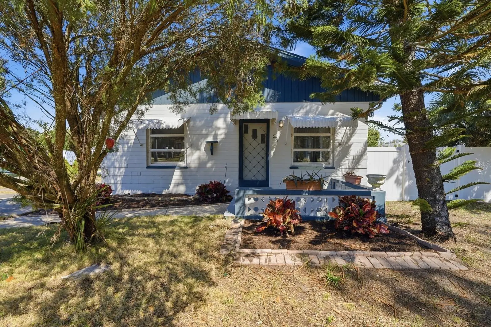 231 Ridgewood Avenue, FL