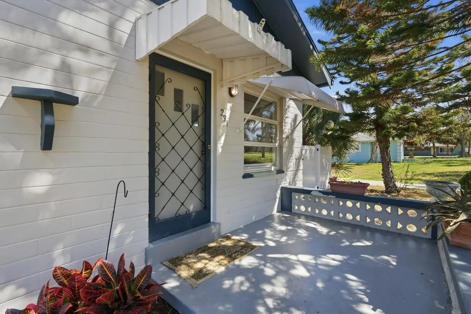 231 Ridgewood Avenue, FL