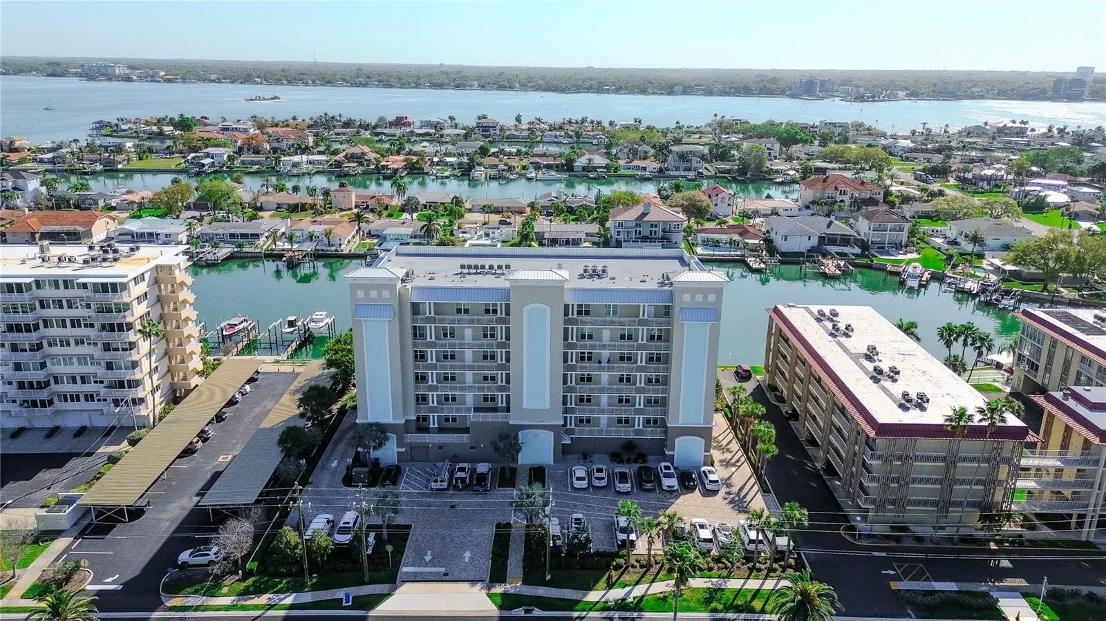 125 Island Way, FL