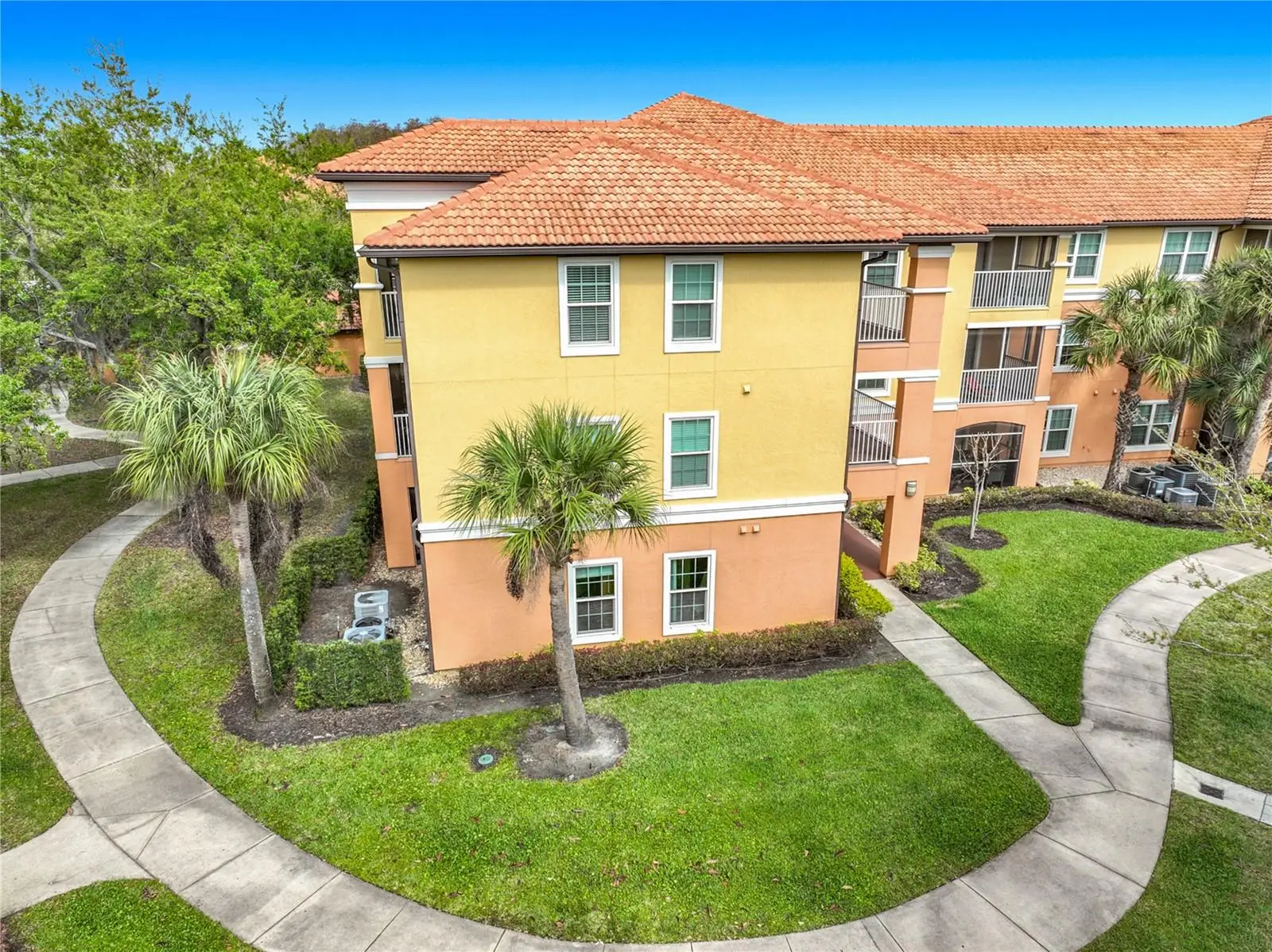 5471 Vineland Road, FL