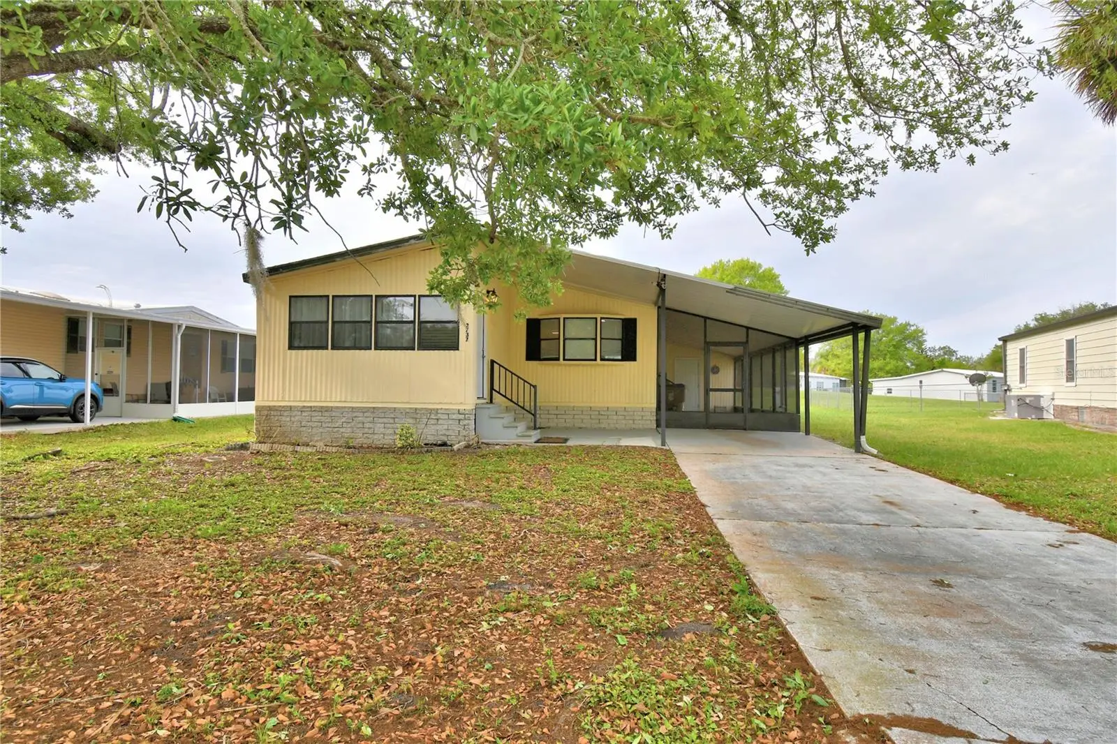 2737 Cranmoor Drive, FL