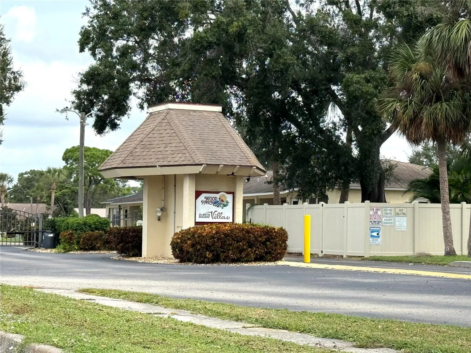 390 301 Boulevard, FL