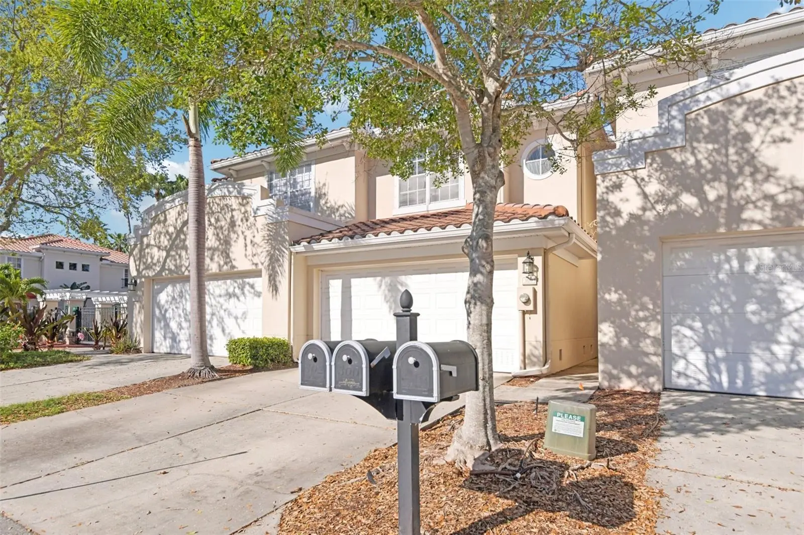 300 Valencia Circle, FL