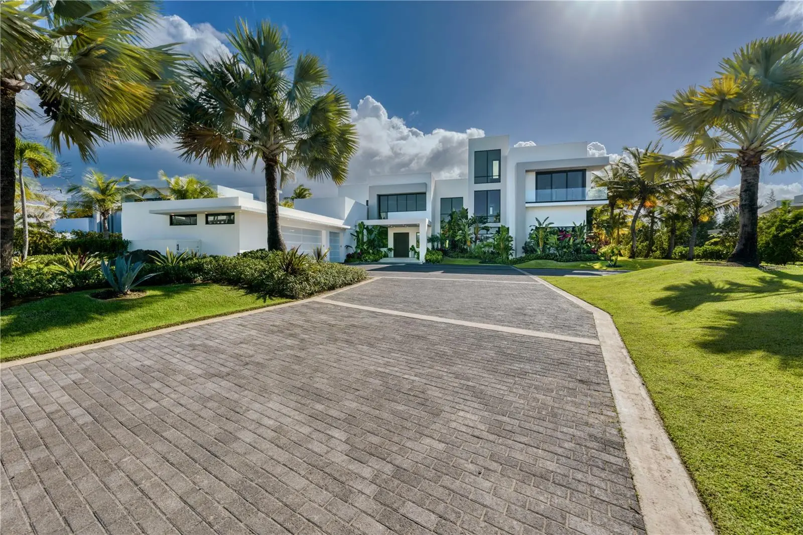 G8 Atlantic Drive, 7000 Bahia Beach Blvd., PR