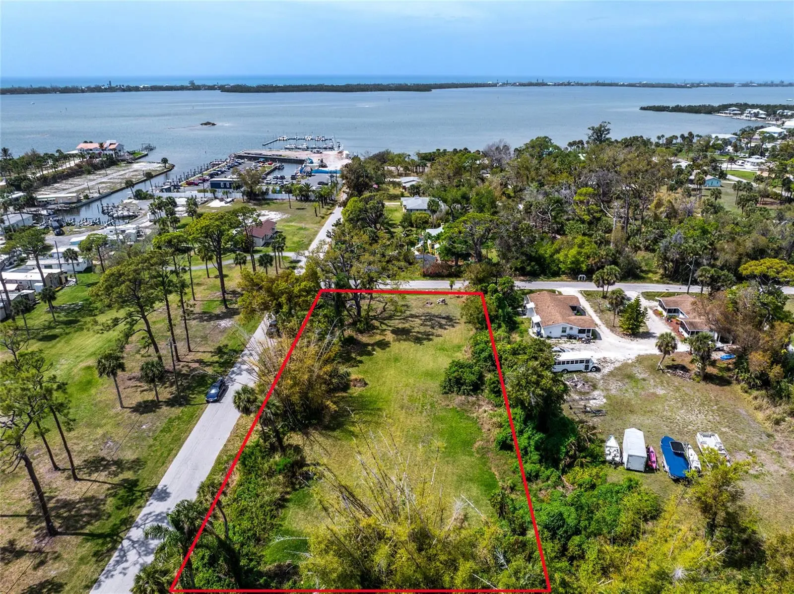 Pineapple Street, FL