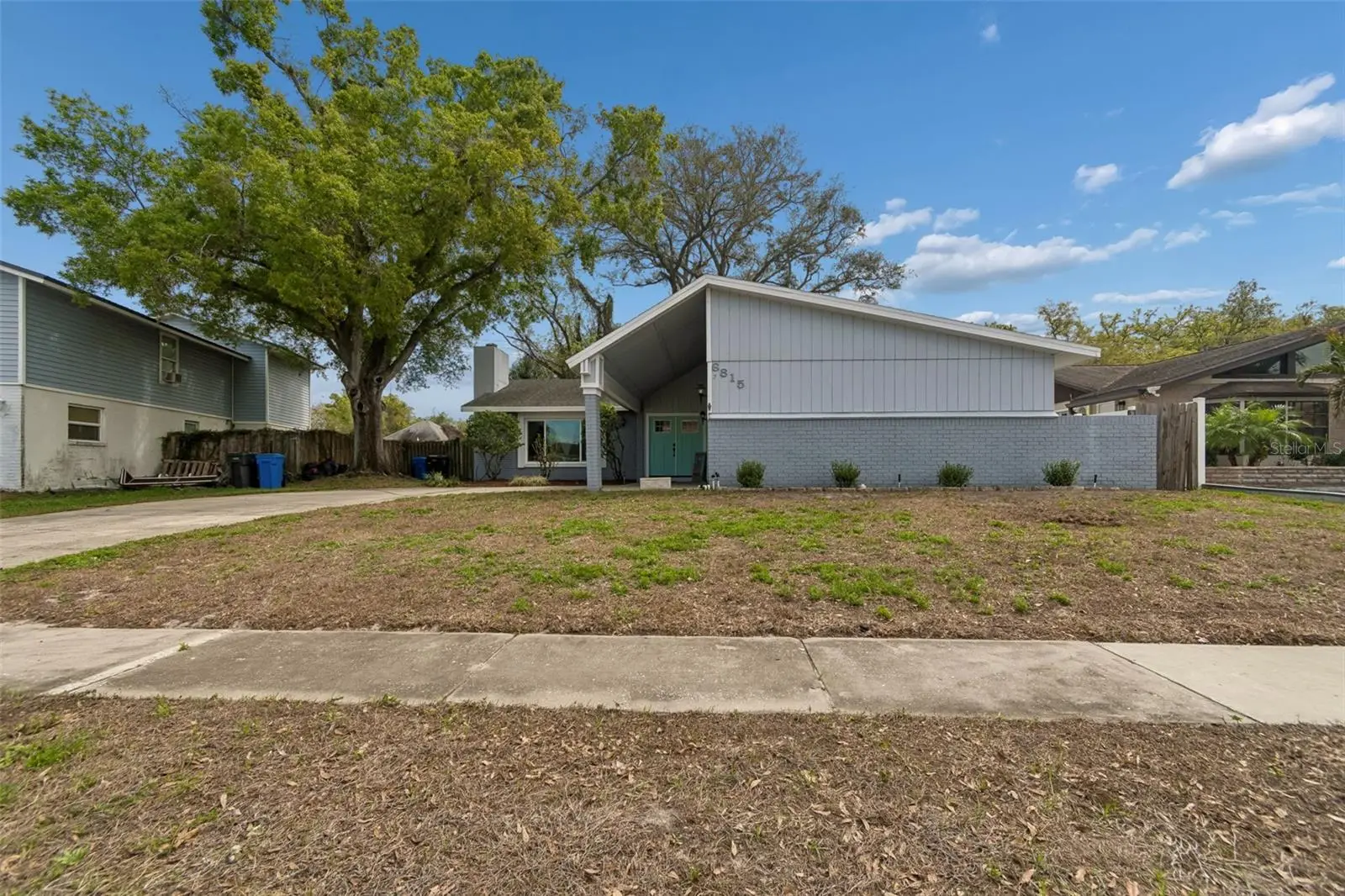 6815 Mitchell Circle, FL