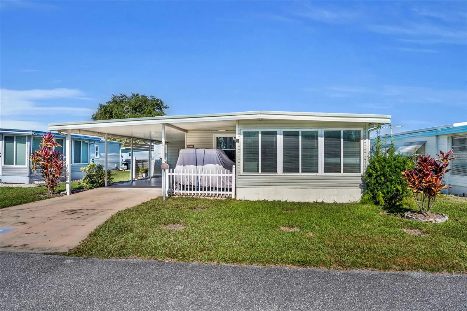 223 Paradise, FL