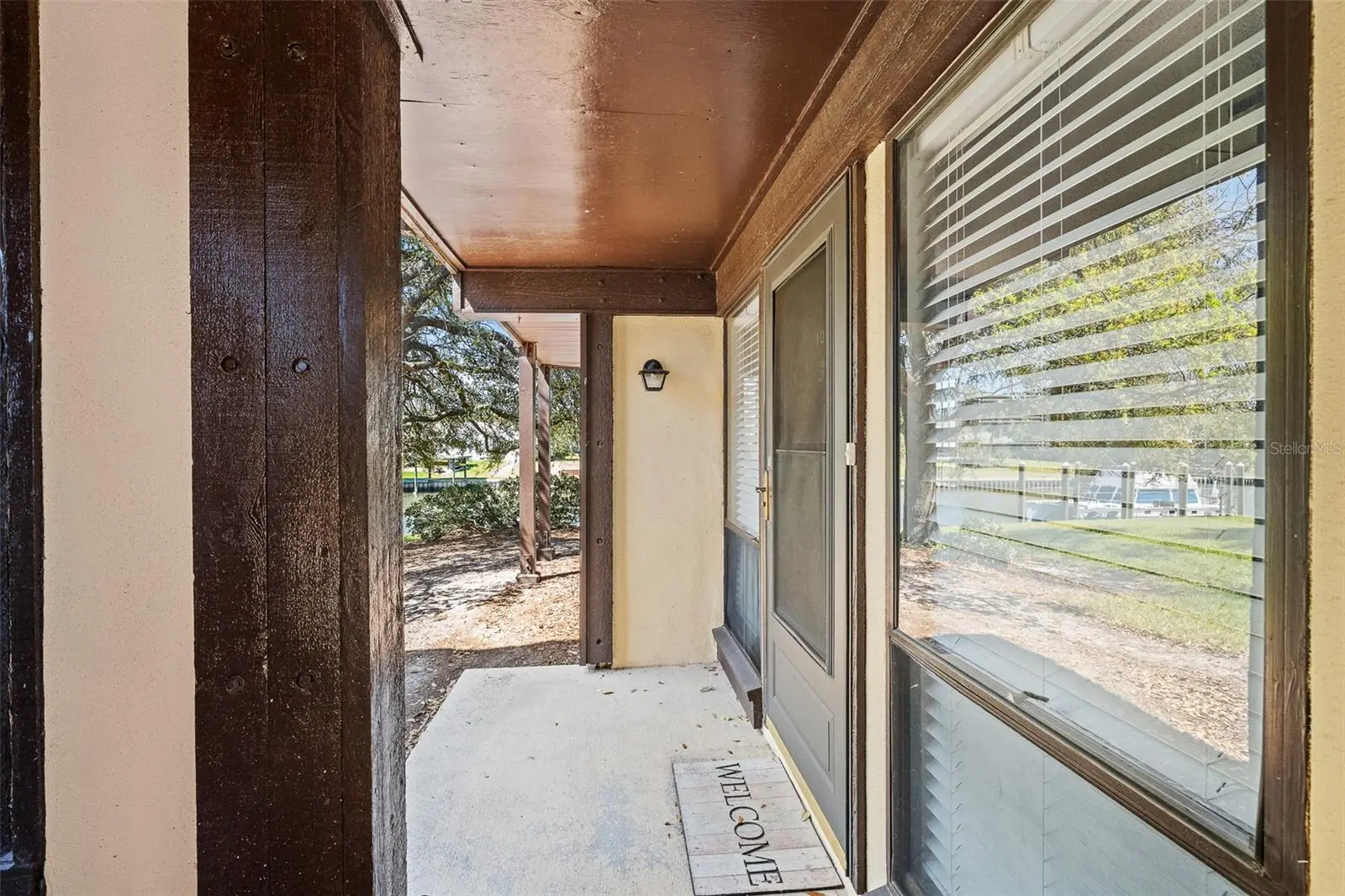42 Club House Drive, FL