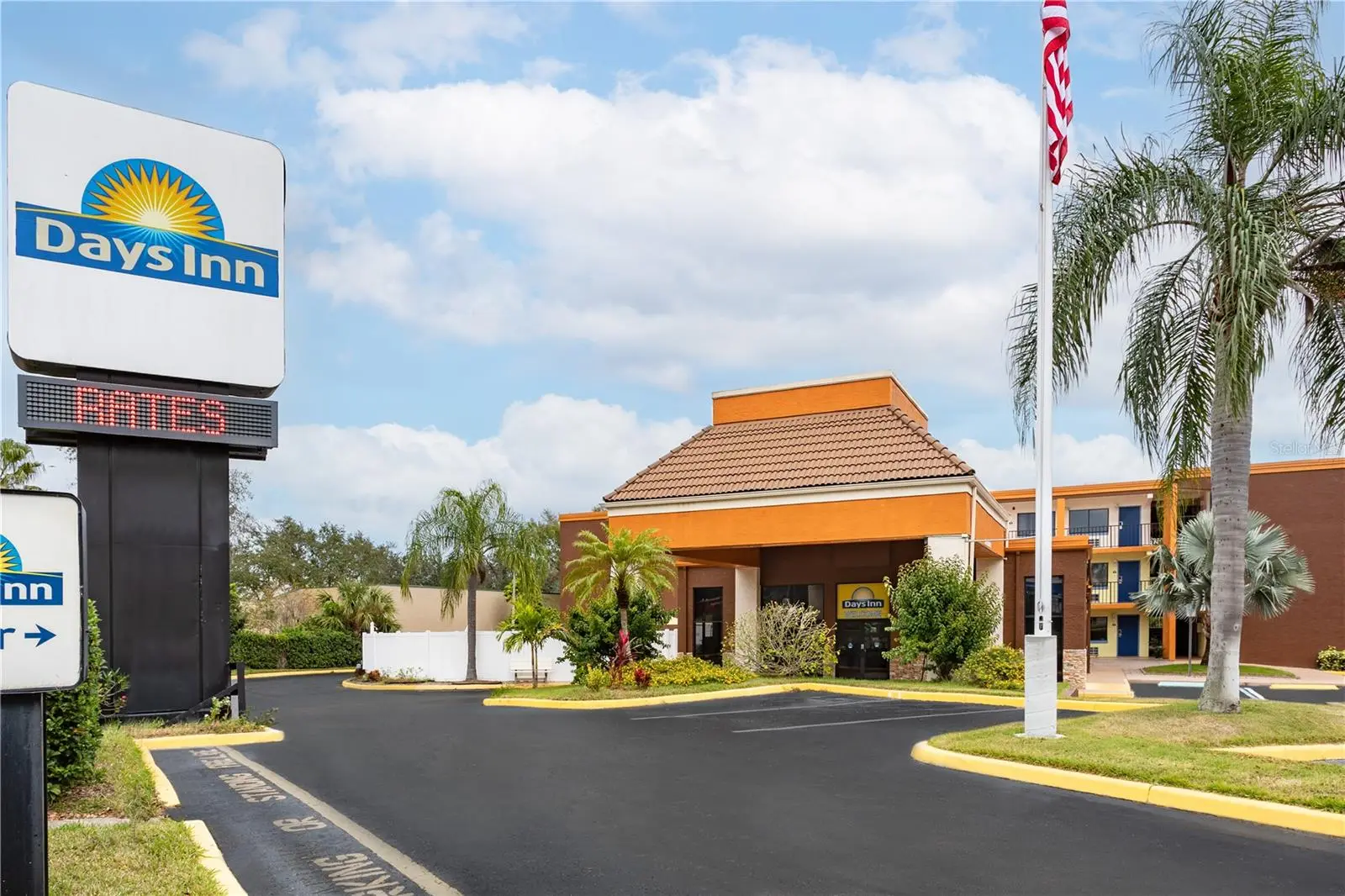 8245 Us-17-92 Highway, FL