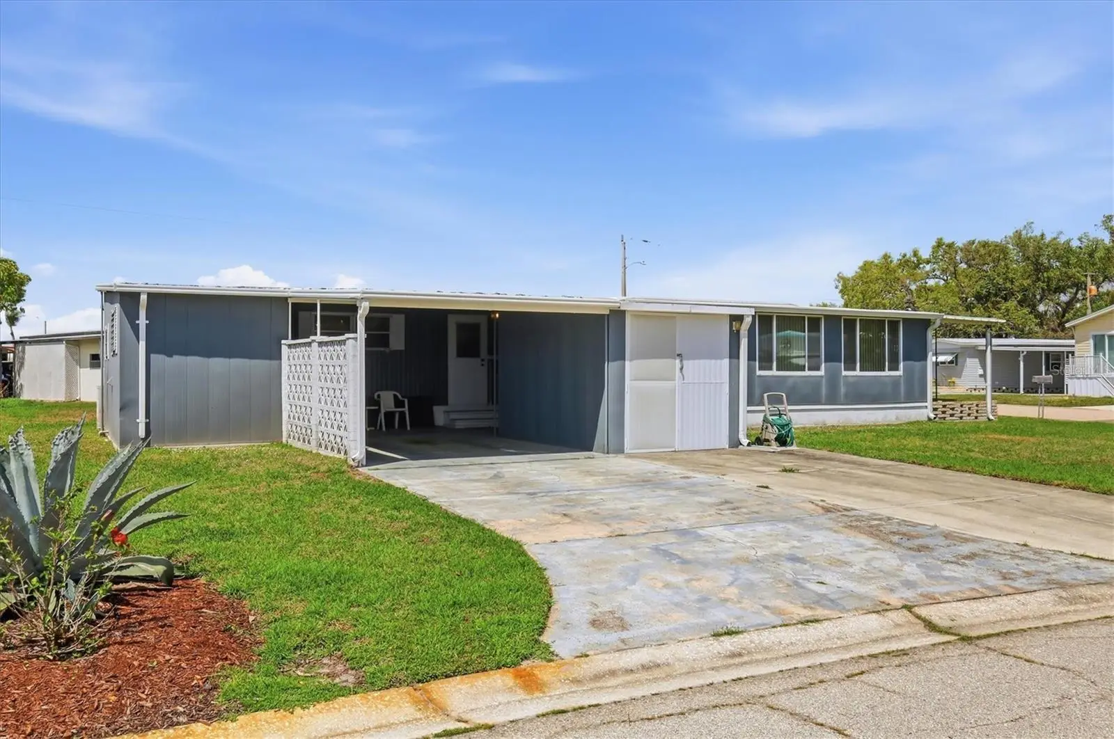 1112 46th Avenue Drive, FL