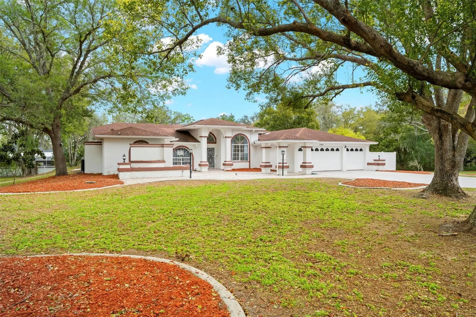 348 Florian Way, FL