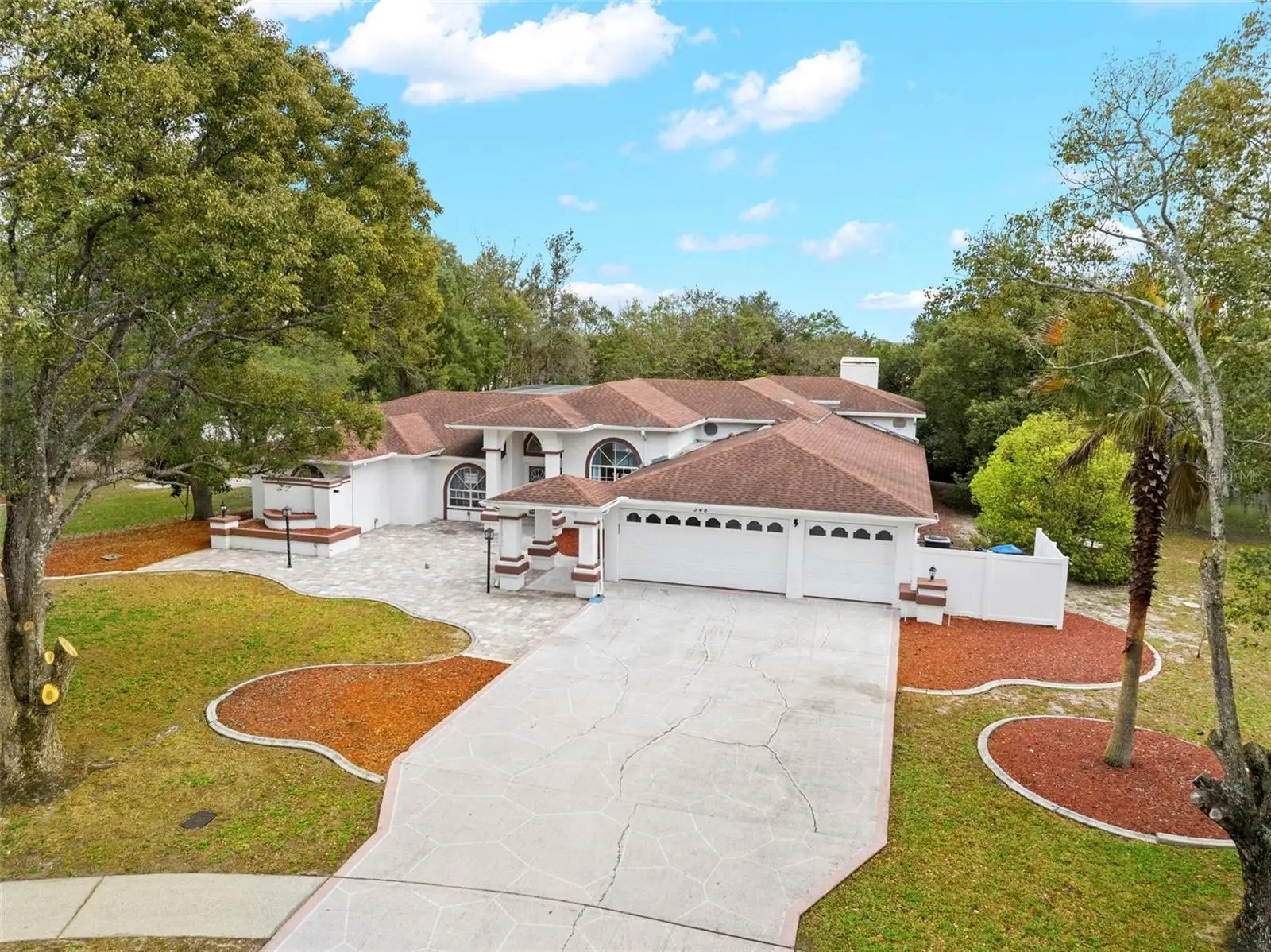 348 Florian Way, FL