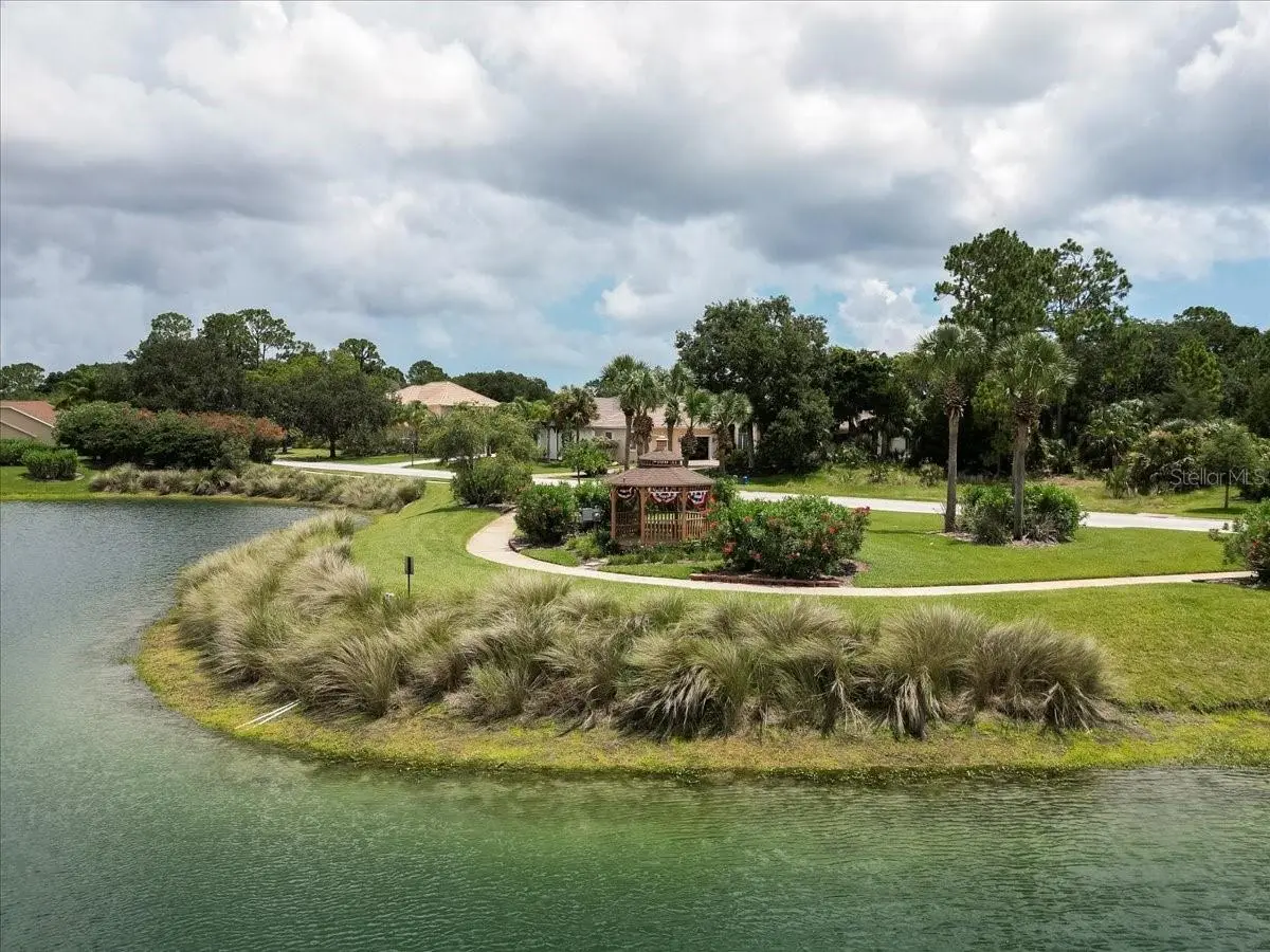13 Old Oak Drive, FL