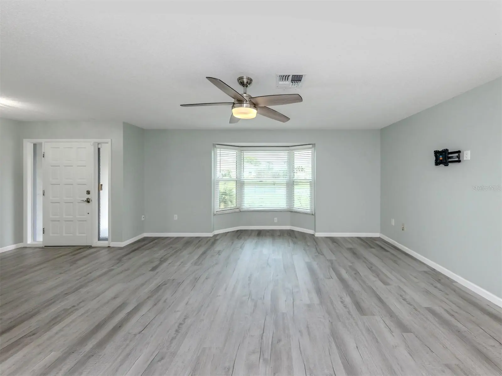 1053 Derian Place, FL