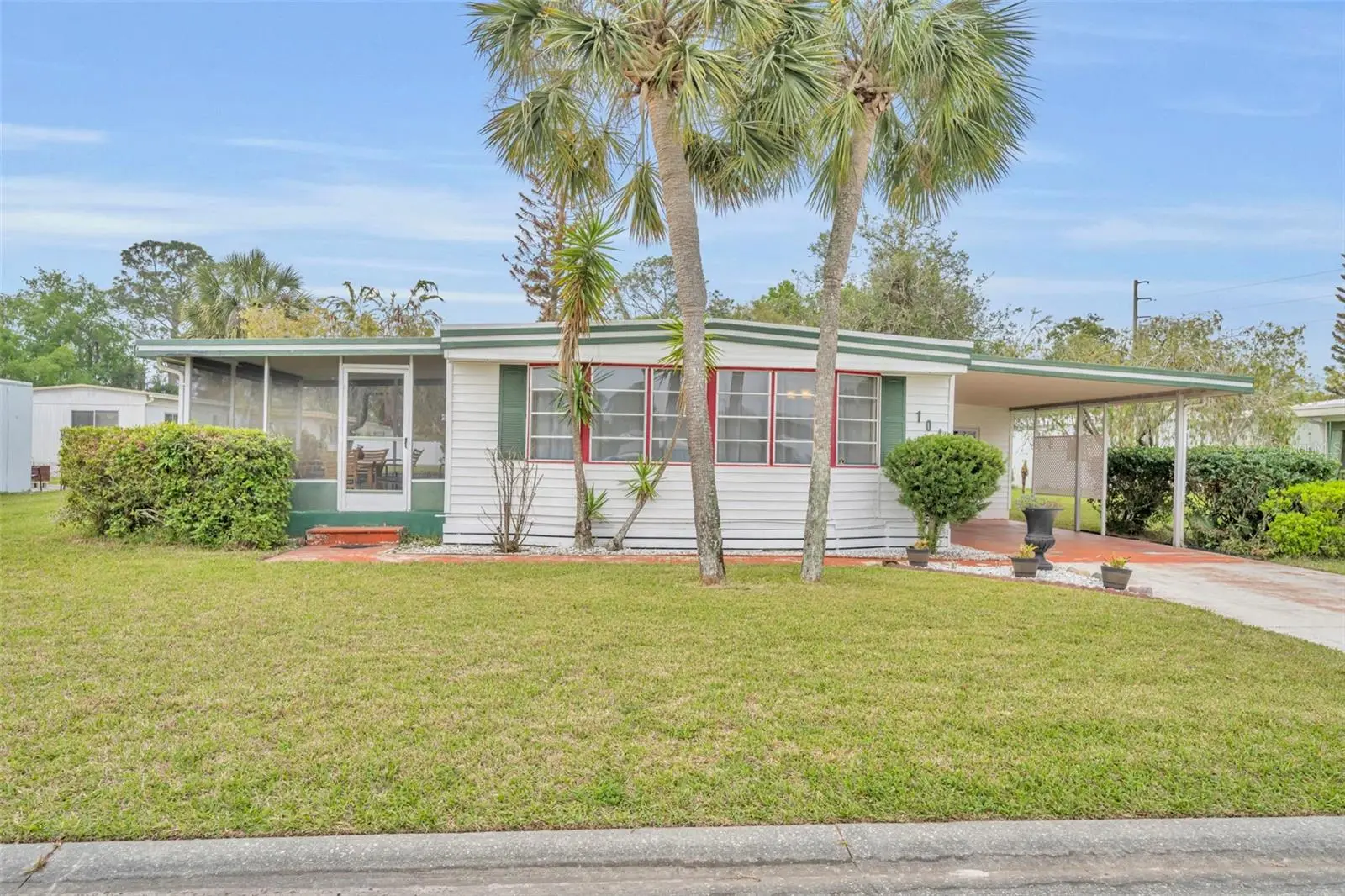 104 Diamond Head Drive, FL