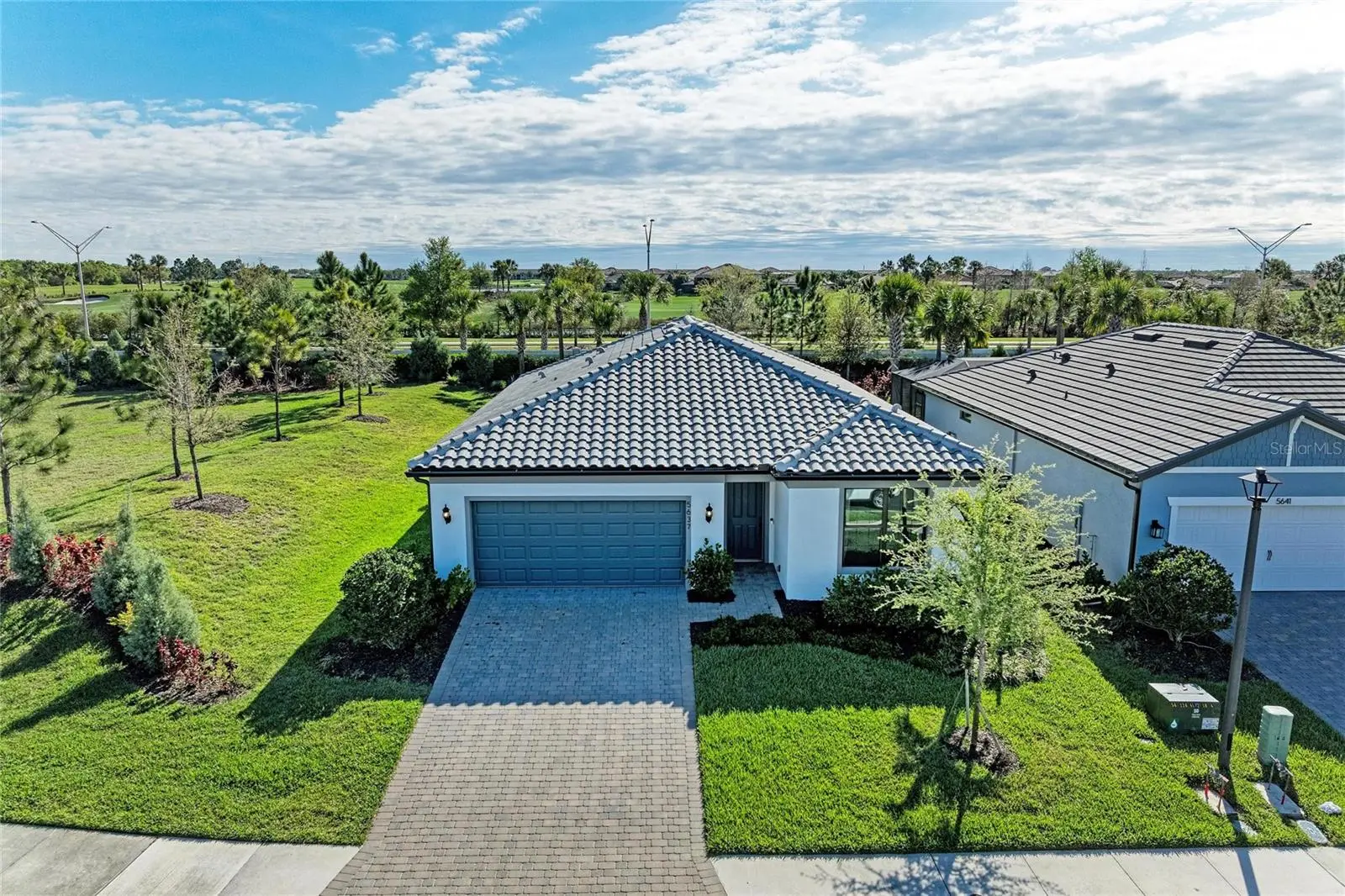 5637 Silverside Pine Court, FL