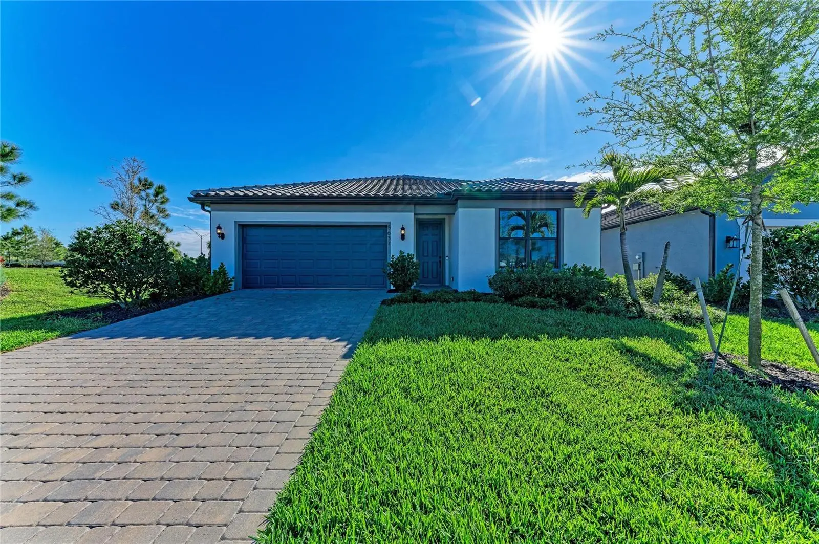 5637 Silverside Pine Court, FL