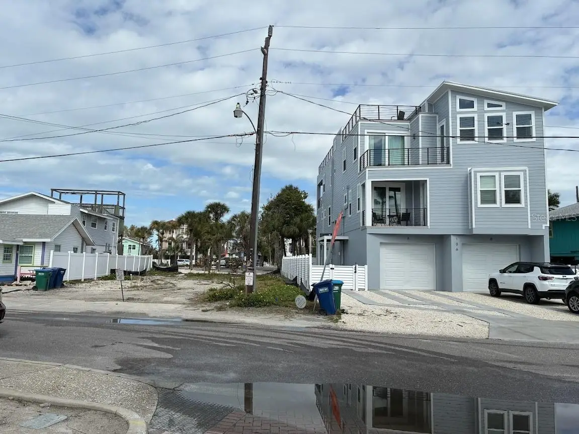 104 1st Street, FL