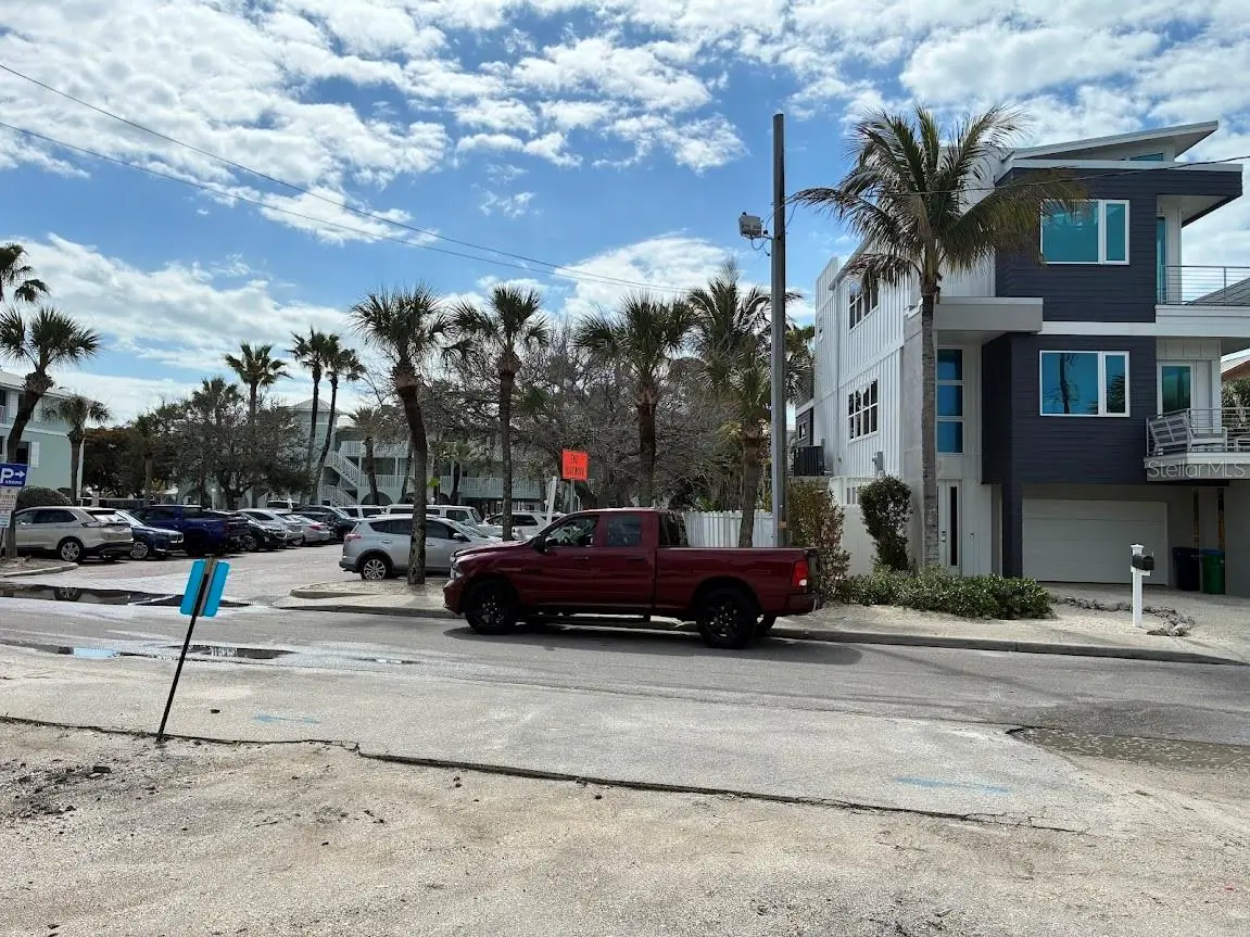 104 1st Street, FL