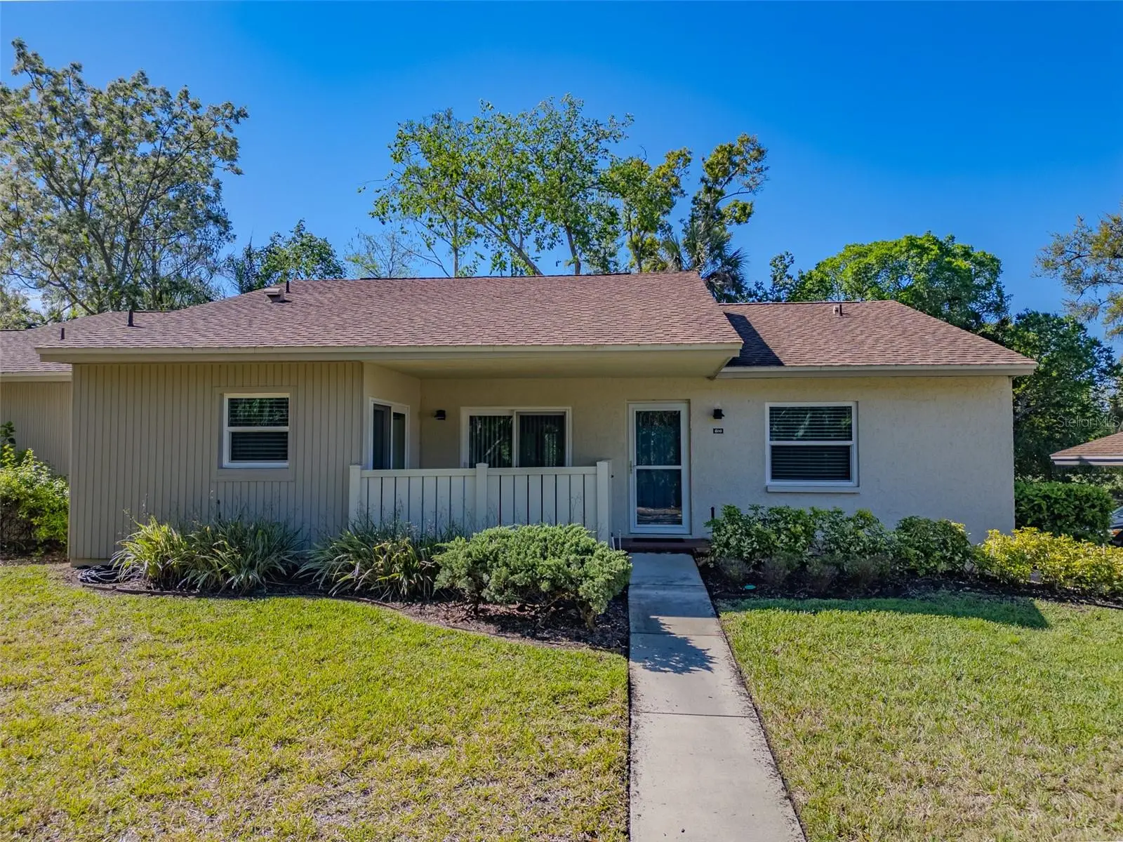 600 Woodlands Drive, FL
