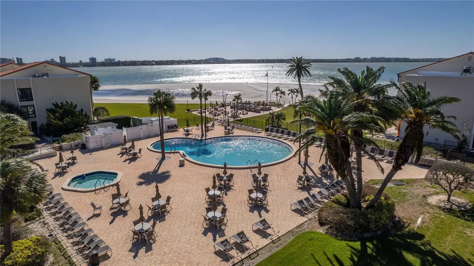 830 Gulfview Boulevard, FL