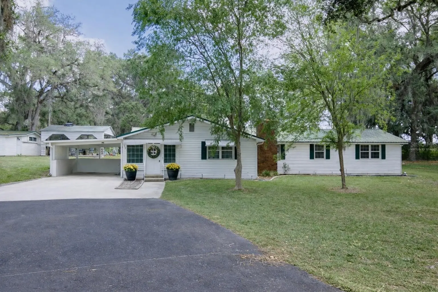 7893 Us Highway 441, FL